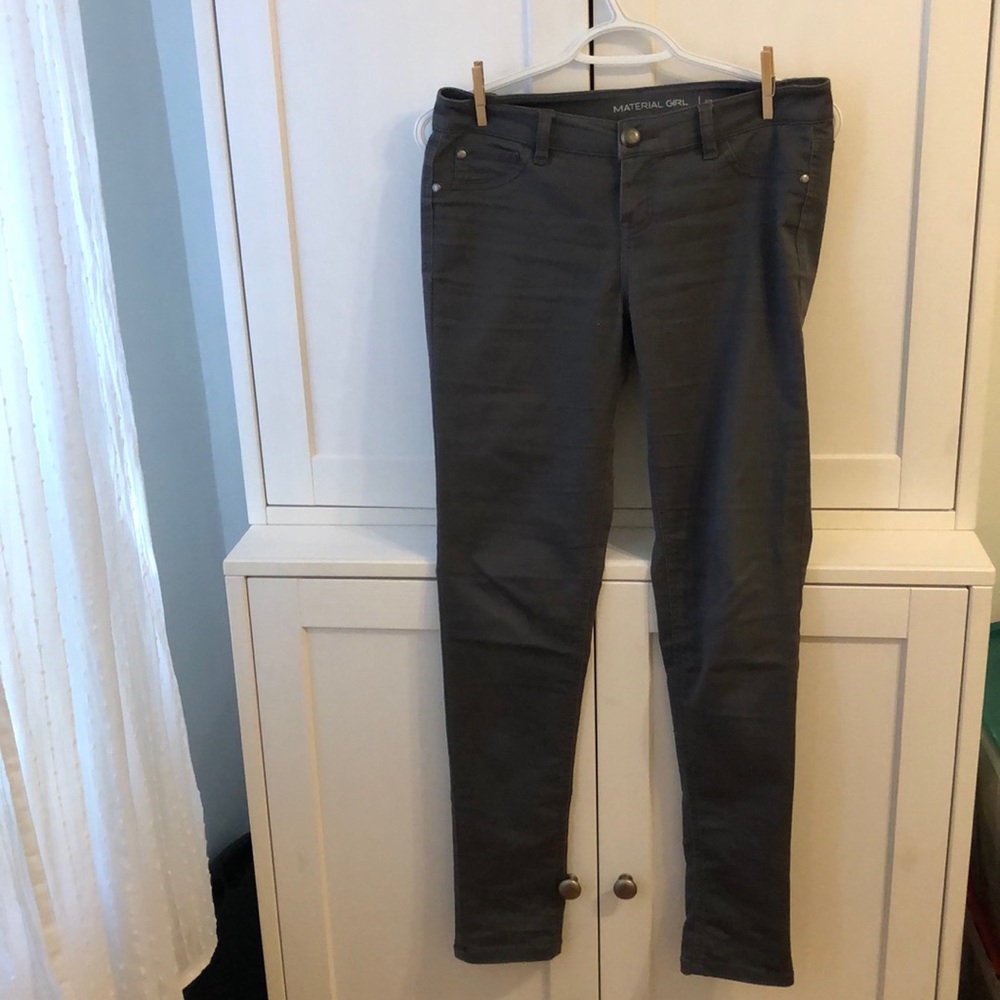 Material Girl grey skinny leg pants
